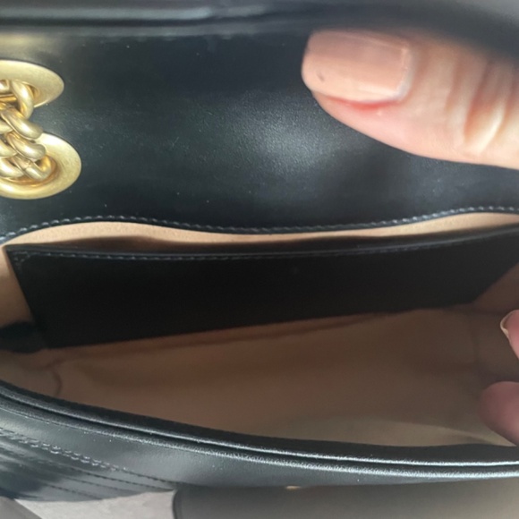 Like new!! Worn twice! Gucci mini Marmont - Picture 5 of 6